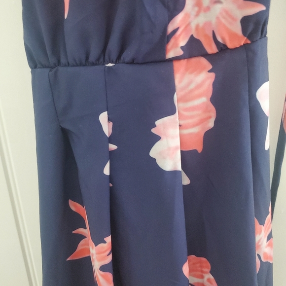 Beautiful maxi dress and navy blue and flower print - Picture 5 of 5